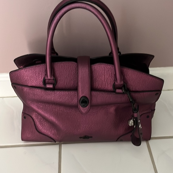 Coach Mercer bag with matching wallet and hanging charm. - Picture 8 of 10